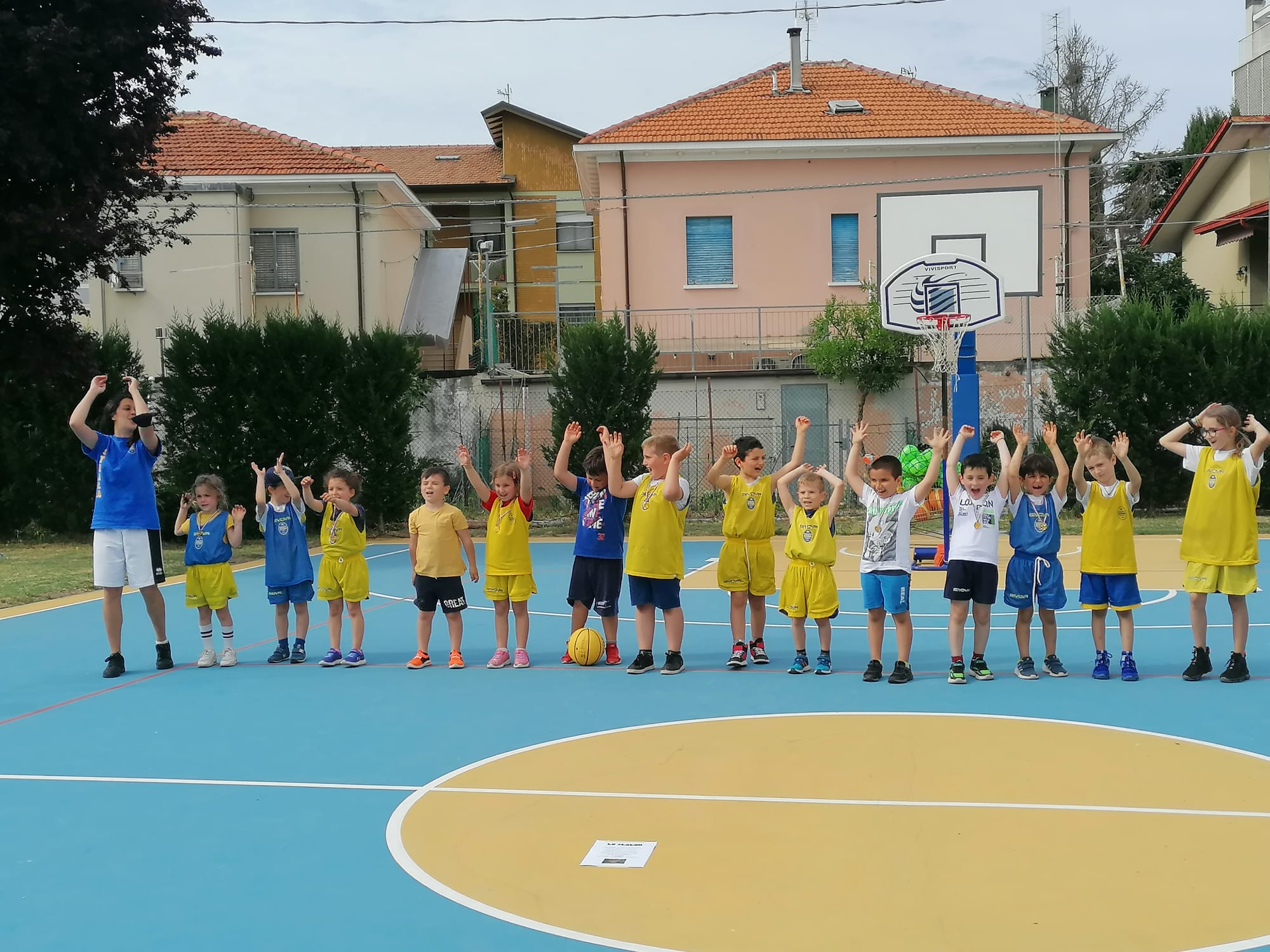 DUE SUPER FESTE ALLA STELLA PER I BAMBINI DEL MINIBASKET